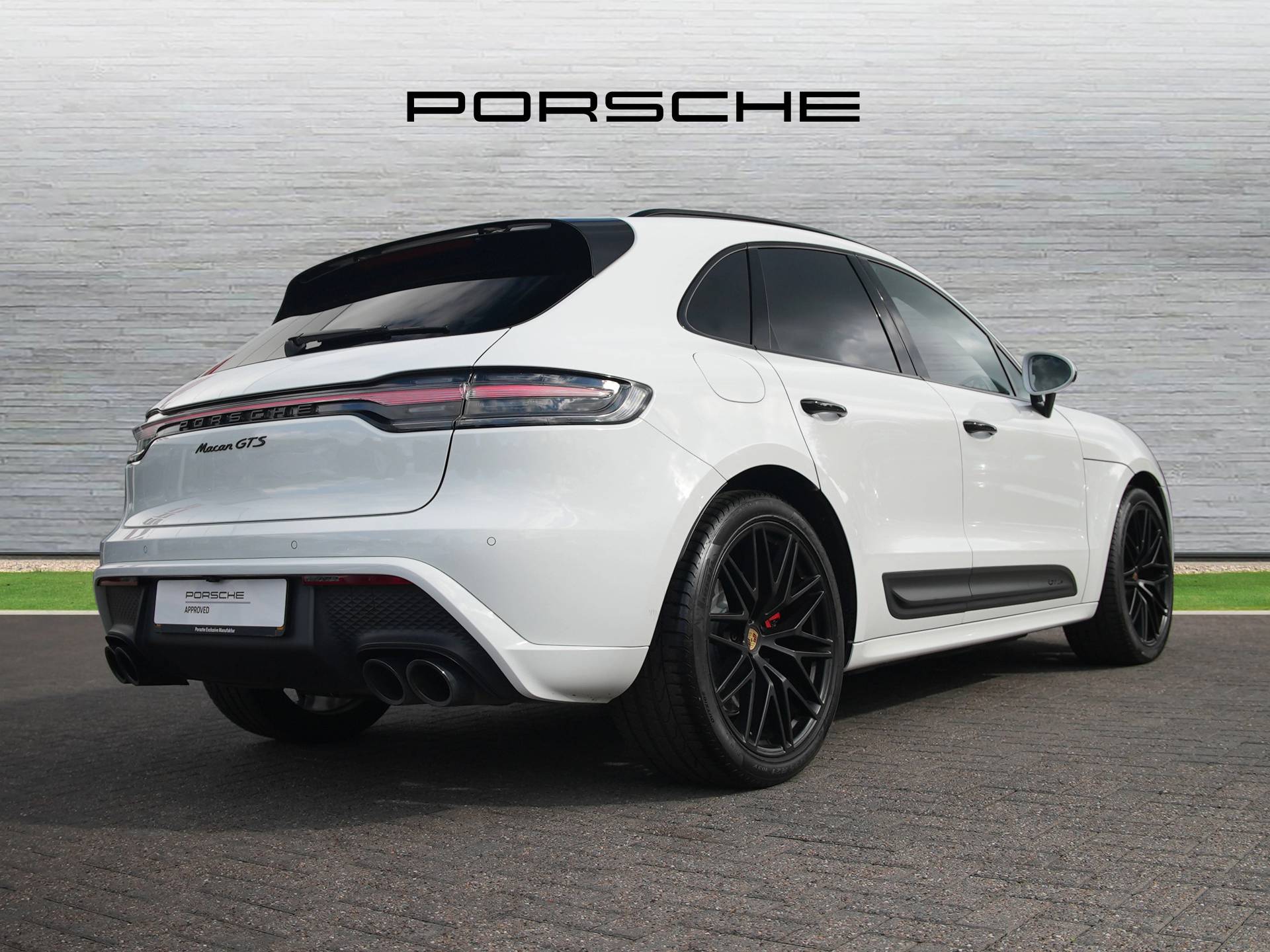 Macan GTS, photo 2 of 45