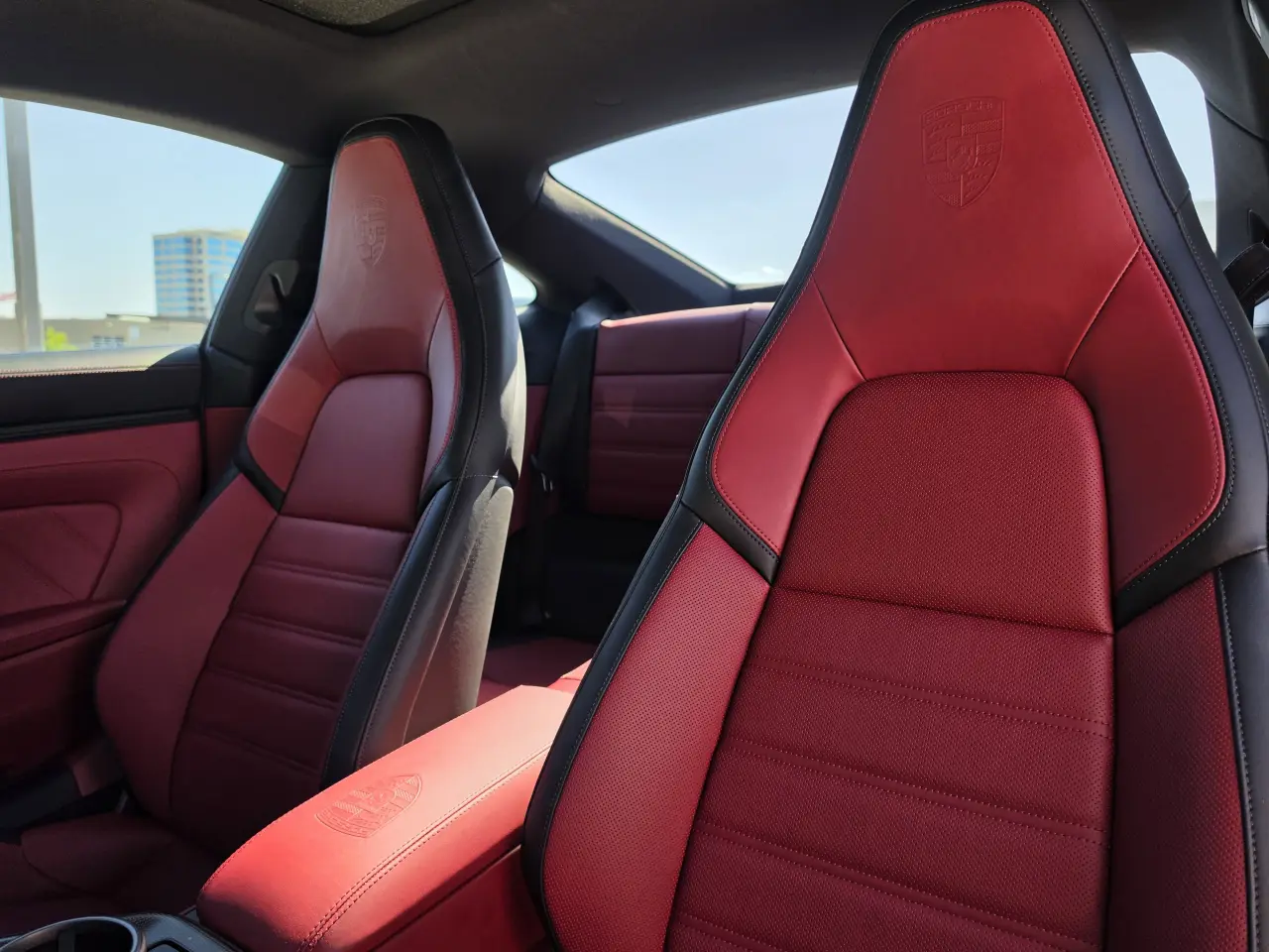 2025 Porsche 911 S - Photo 40