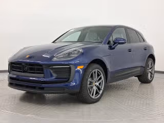 2026 Porsche Macan -'s photo
