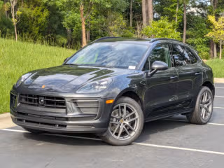 2026 Porsche Macan's photo