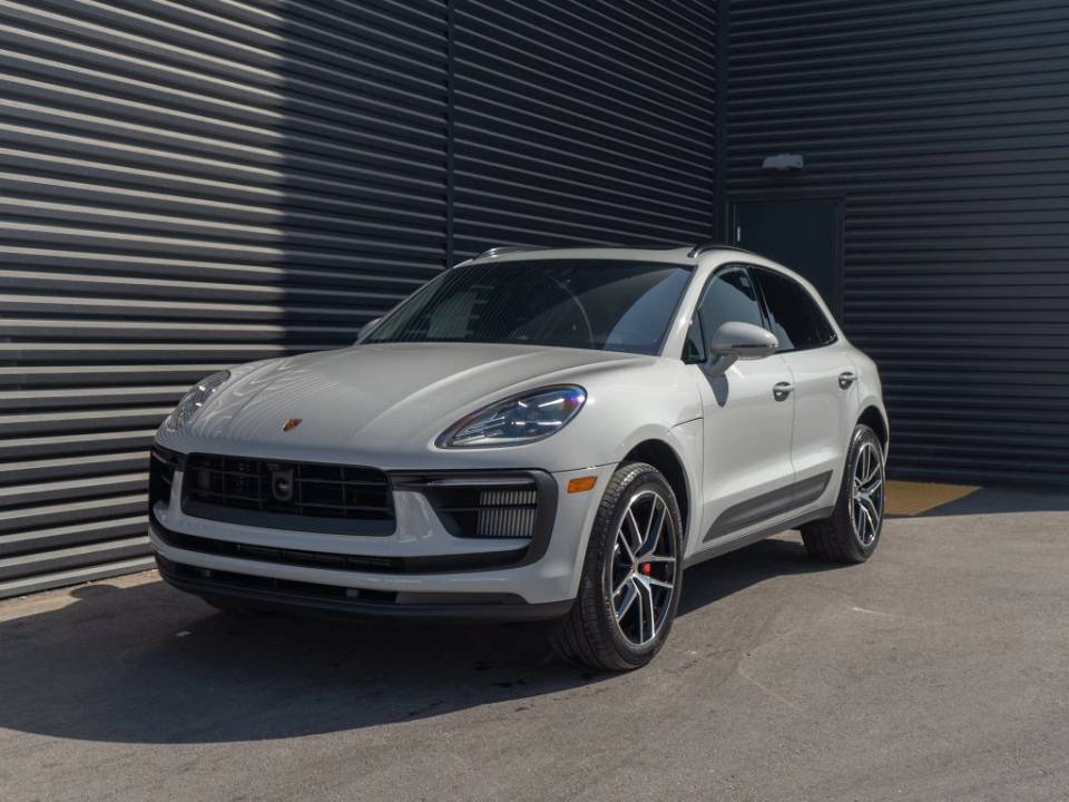 2026 Porsche Macan