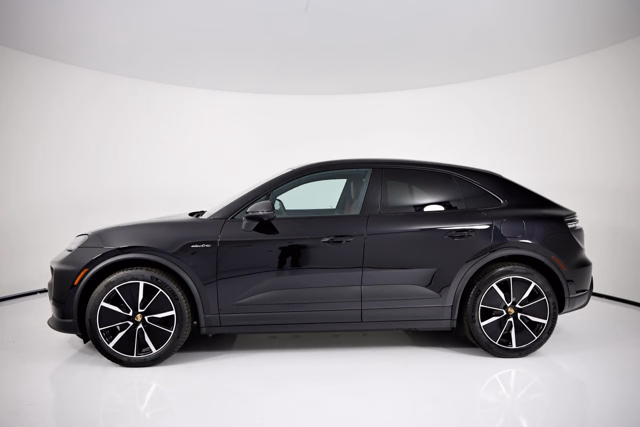 2026 Porsche Macan Base - Photo 12
