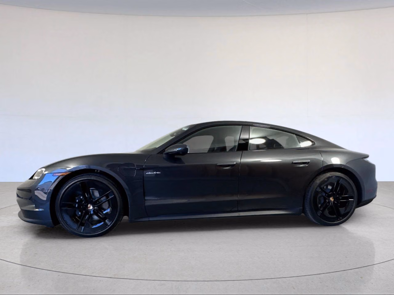 2026 Porsche Taycan S - Photo 12