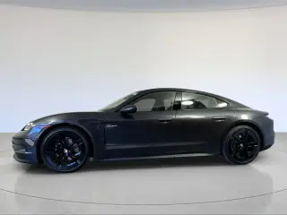 2026 Porsche Taycan S - Photo 13