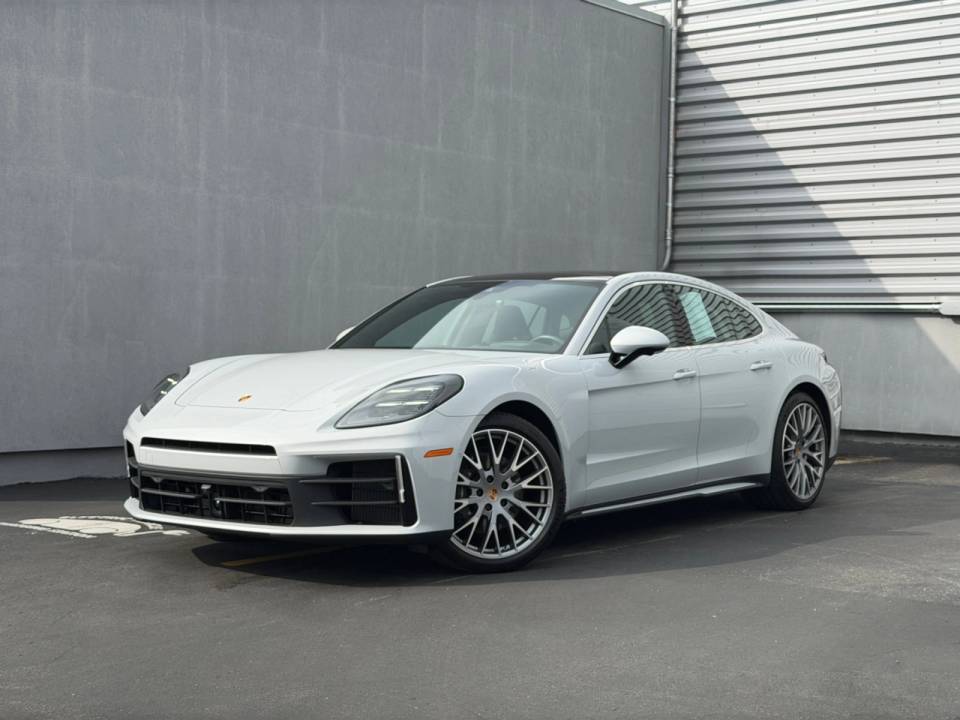 2025 Porsche Panamera