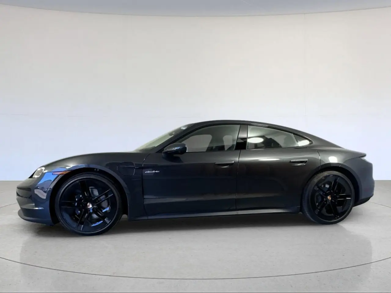 2026 Porsche Taycan S - Photo 16