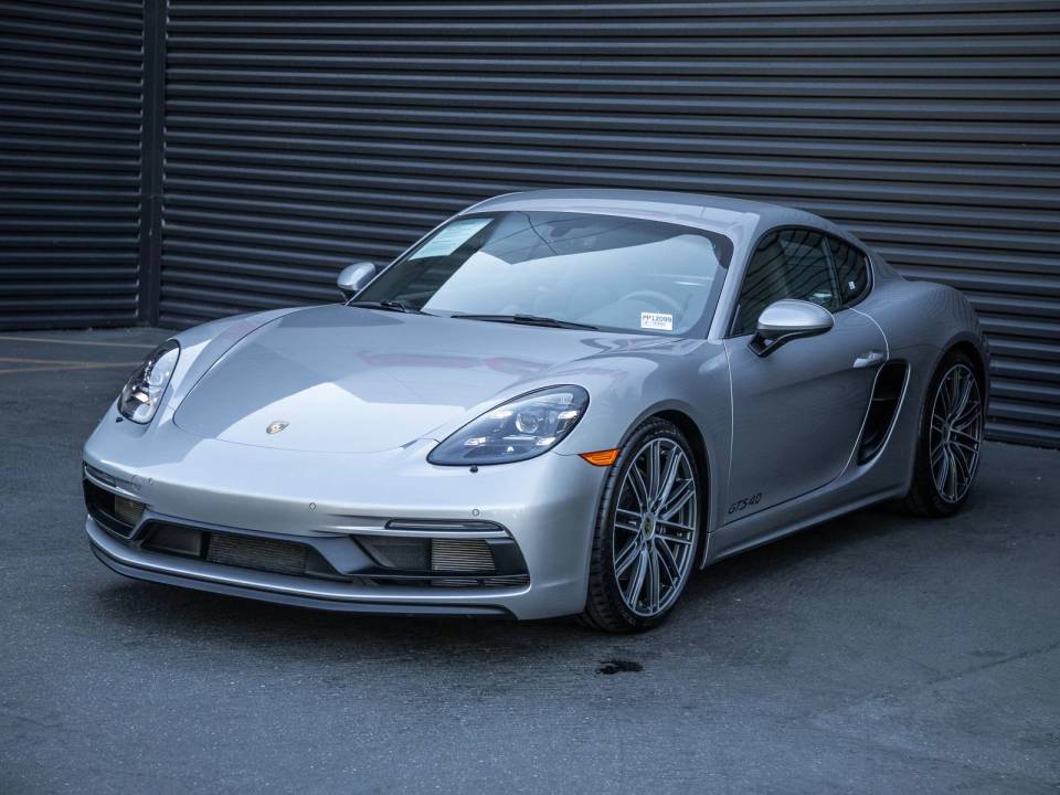 2025 Porsche 718