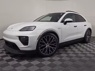 2025 Porsche Macan