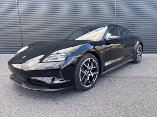 2025 Porsche Taycan -'s photo