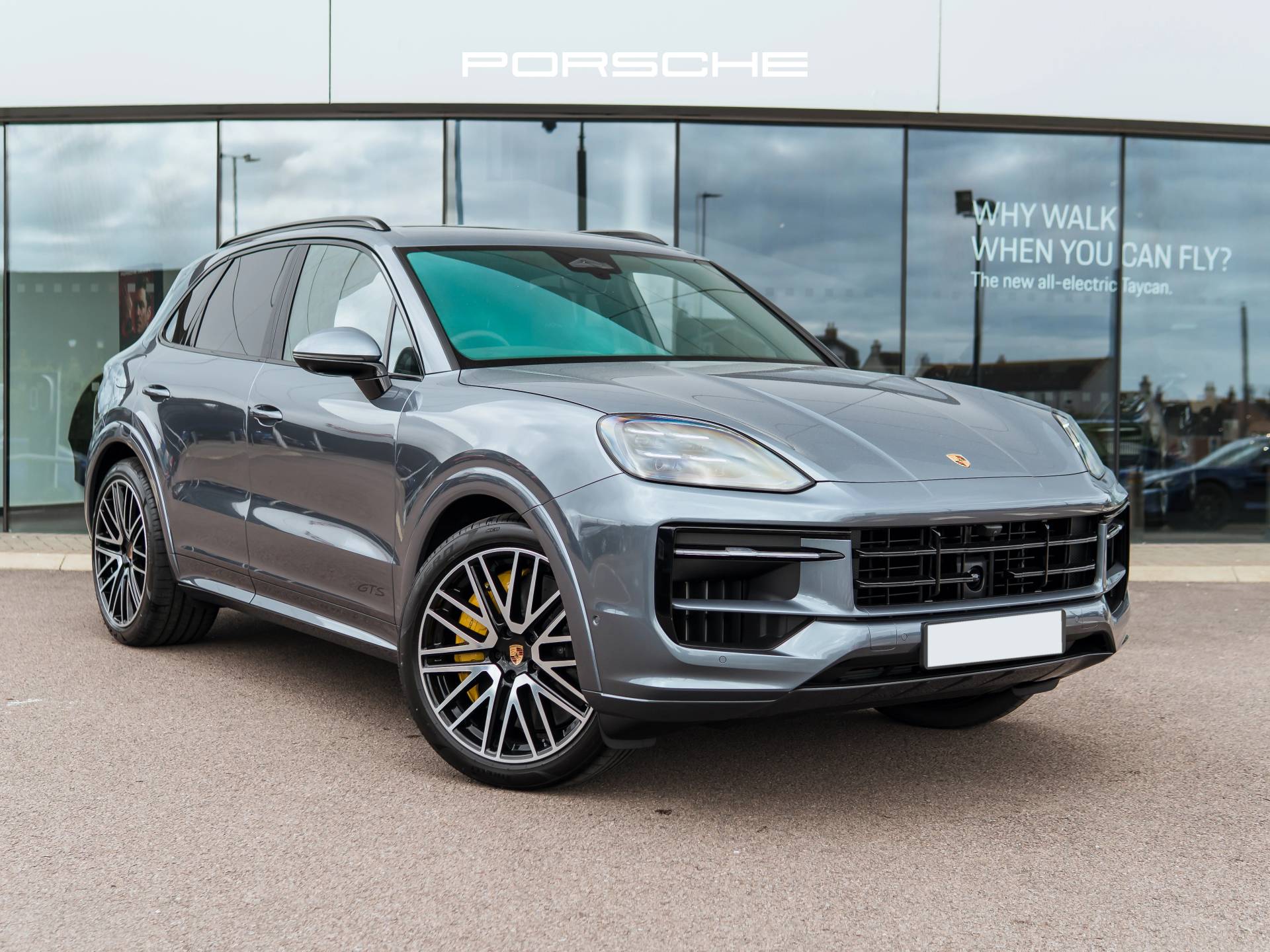 Cayenne GTS, photo 1 of 42
