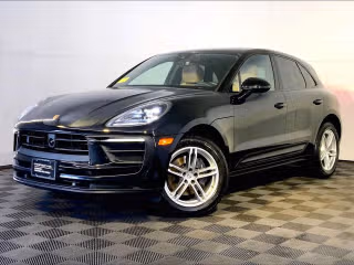 2023 Porsche Macan -'s photo