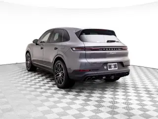 2026 Porsche Cayenne E-Hybrid - Photo 21