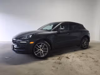 2023 Porsche Macan T's photo