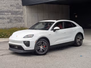 2025 Porsche Macan