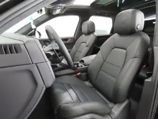 2026 Porsche Cayenne GTS - Photo 37