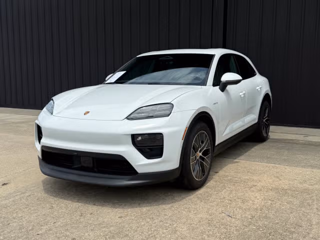 Used 2026 Porsche Macan Base with VIN WP1AD2XA8TL075711 for sale in Baton Rouge, LA