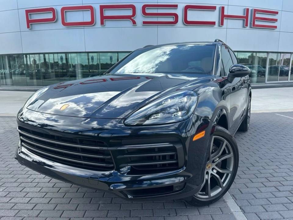 2023 Porsche Cayenne Base