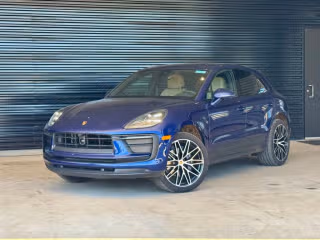 2026 Porsche Macan -'s photo