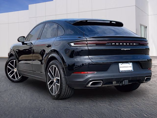 2024 Porsche Cayenne Coup E-Hybrid - Photo 18