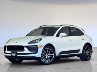 2025 Porsche Macan's photo