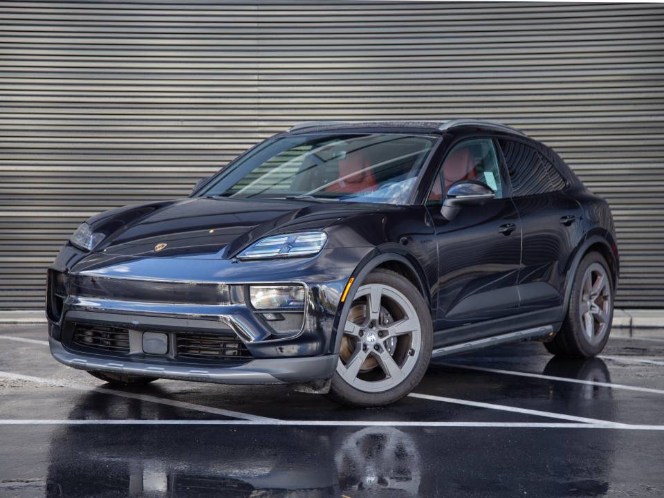 2025 Porsche Macan