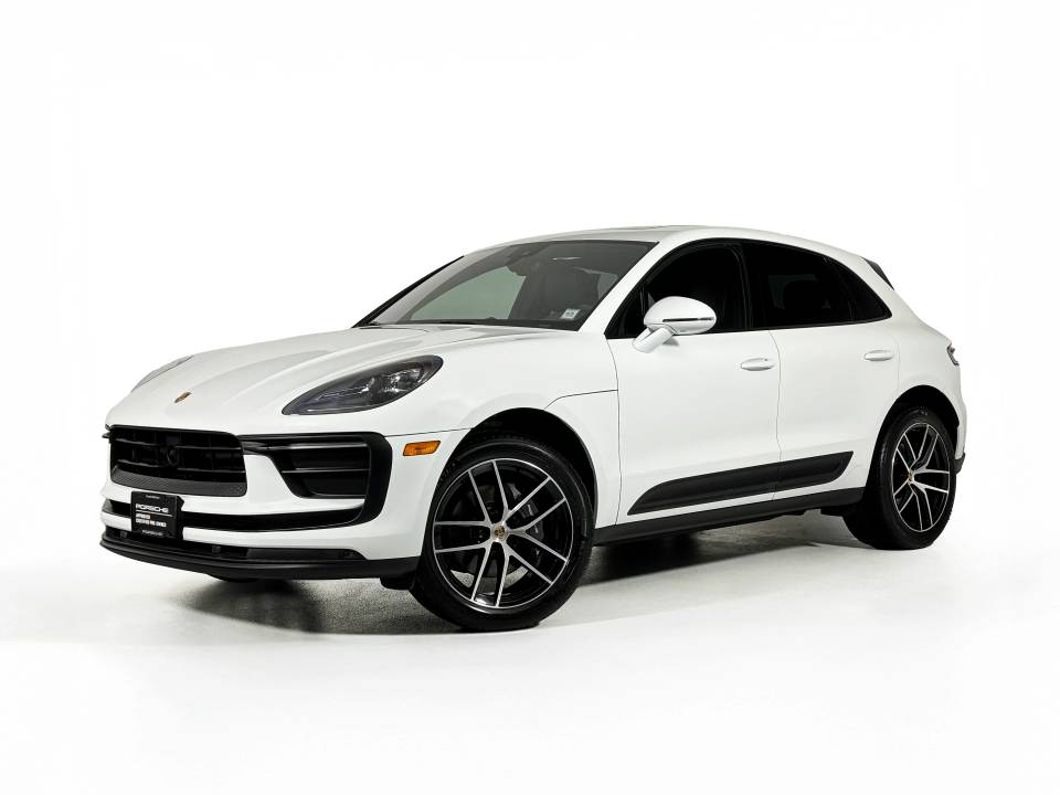 2023 Porsche Macan Base