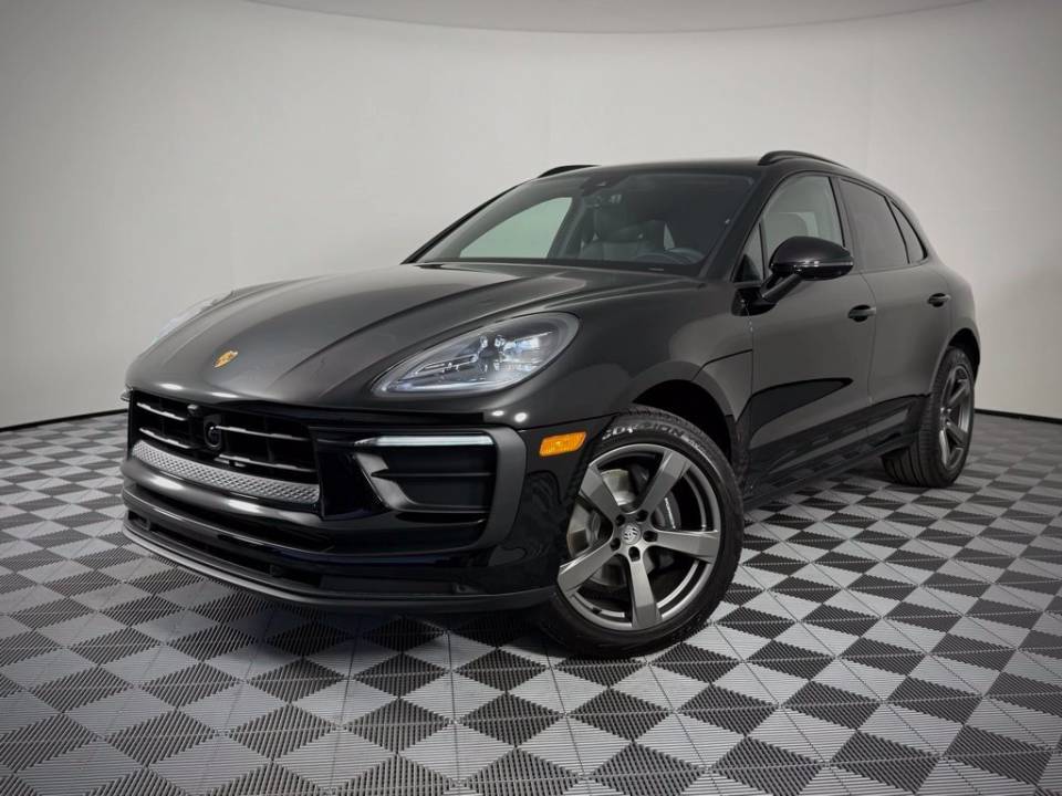 2026 Porsche Macan