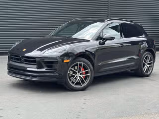 2022 Porsche Macan S's photo