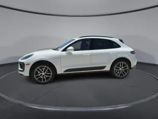 2023 Porsche Macan T - Photo 37