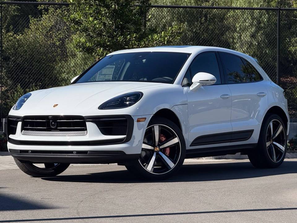2026 Porsche Macan