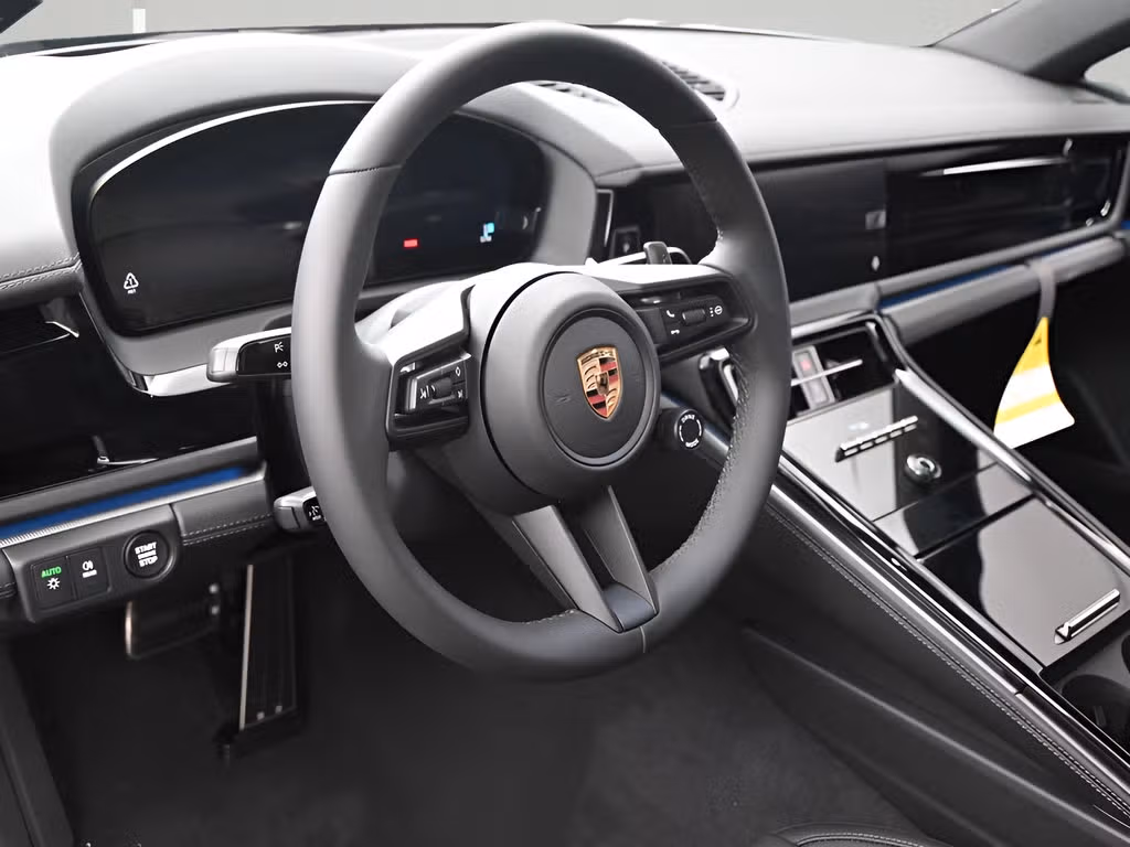2025 Porsche Panamera Base - Photo 28