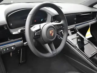 2025 Porsche Panamera Base - Photo 29