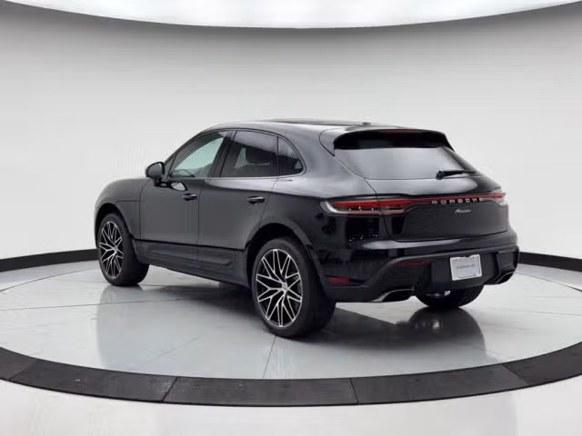 2026 Porsche Macan Base - Photo 18