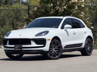 2026 Porsche Macan's photo