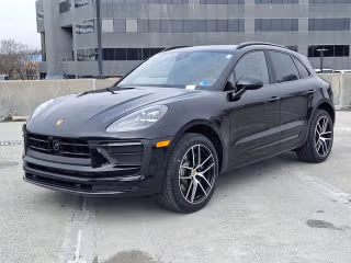 2026 Porsche Macan T's photo