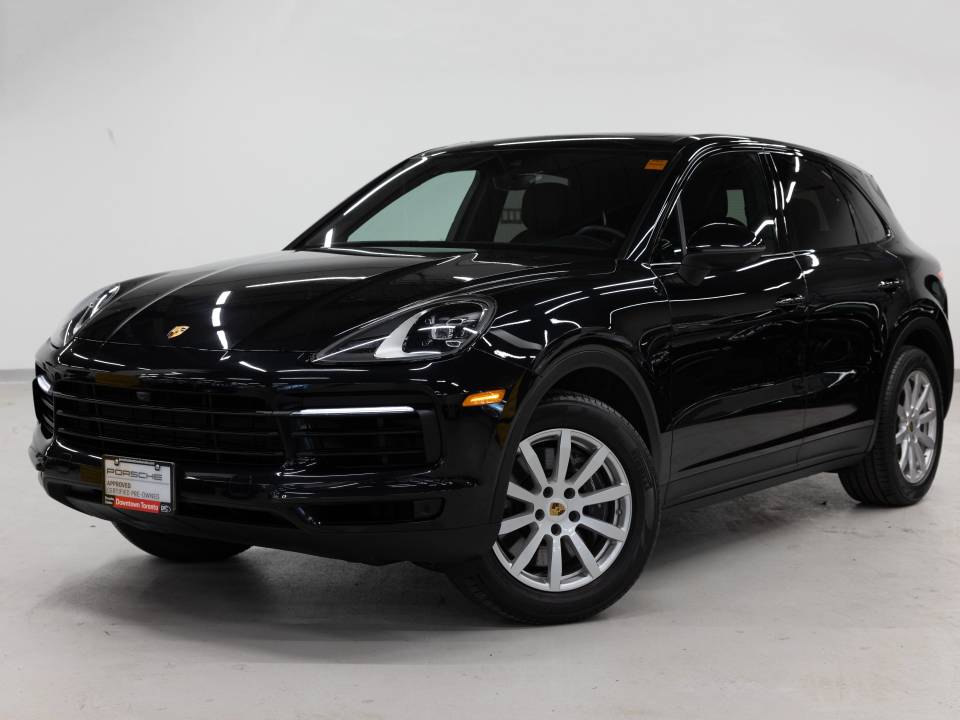 Buy used Porsche Cayenne at Porsche Centre Downtown Toronto