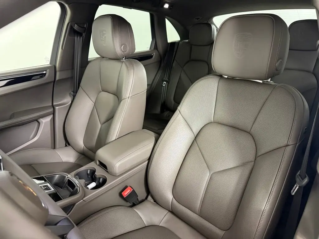2026 Porsche Macan Base - Photo 40