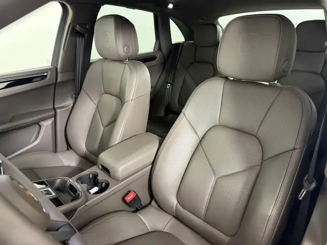 2026 Porsche Macan Base - Photo 38