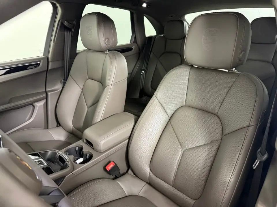 2026 Porsche Macan Base - Photo 39