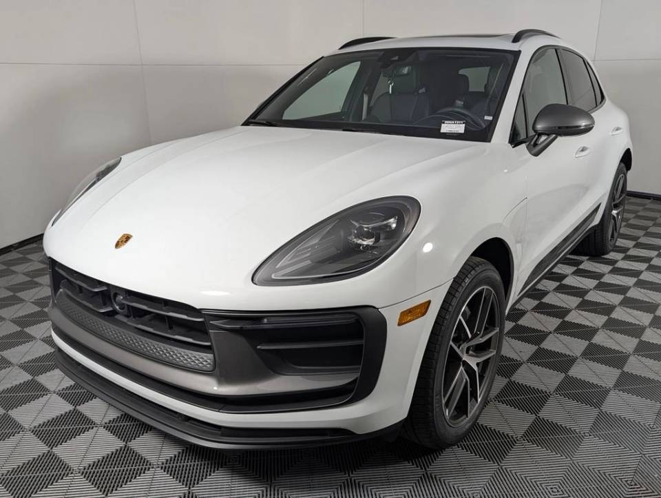 2026 Porsche Macan T