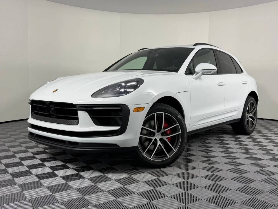 2026 Porsche Macan