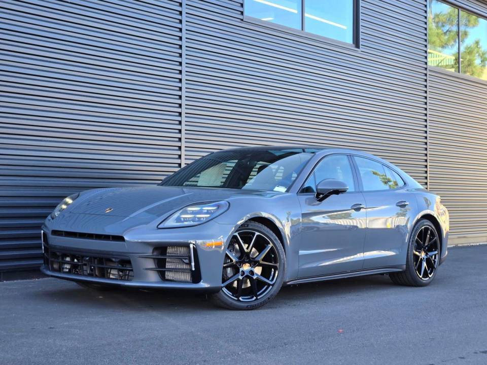 2026 Porsche Panamera