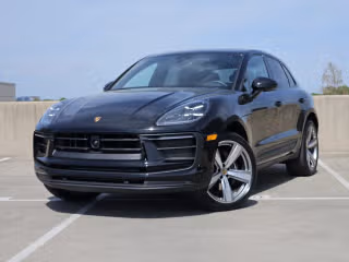 2026 Porsche Macan's photo