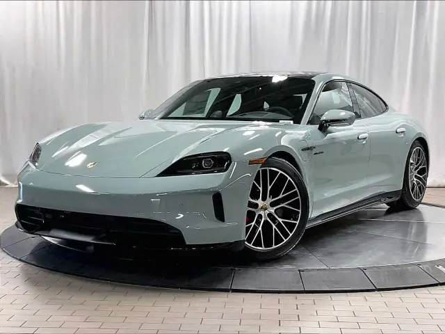 2025 Porsche Taycan GTS - Photo 6