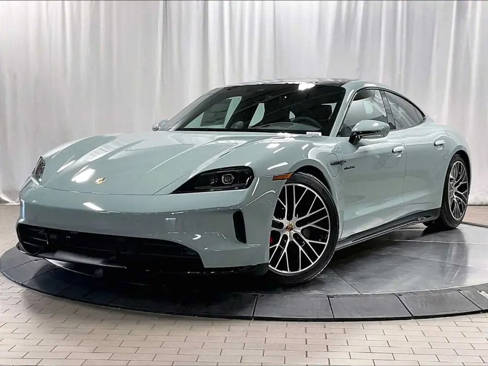 2025 Porsche Taycan GTS - Photo 7