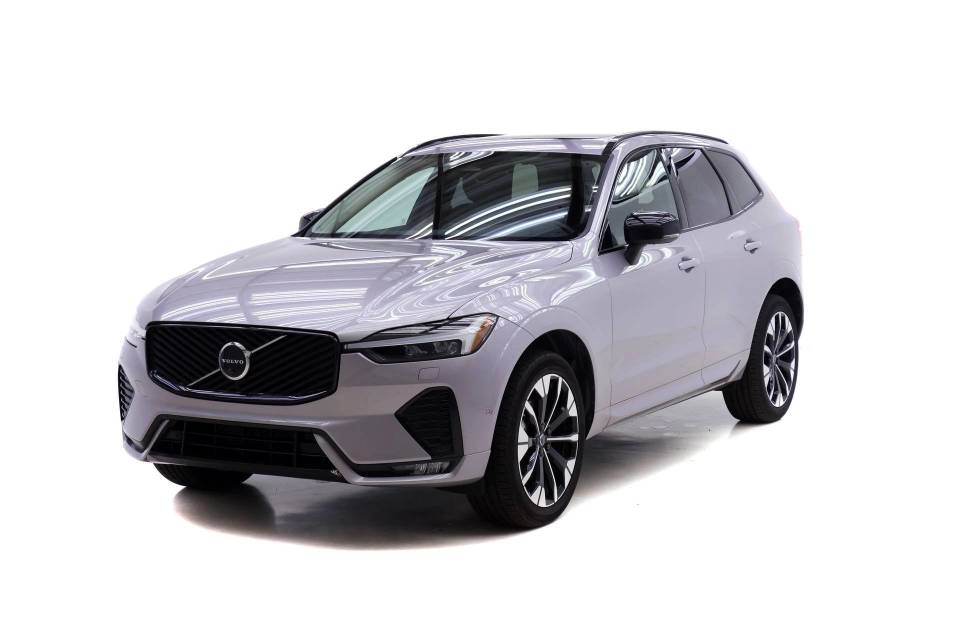2026 Volvo XC60 Plus