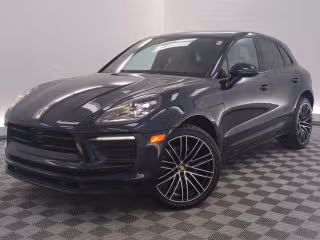 2023 Porsche Macan T's photo
