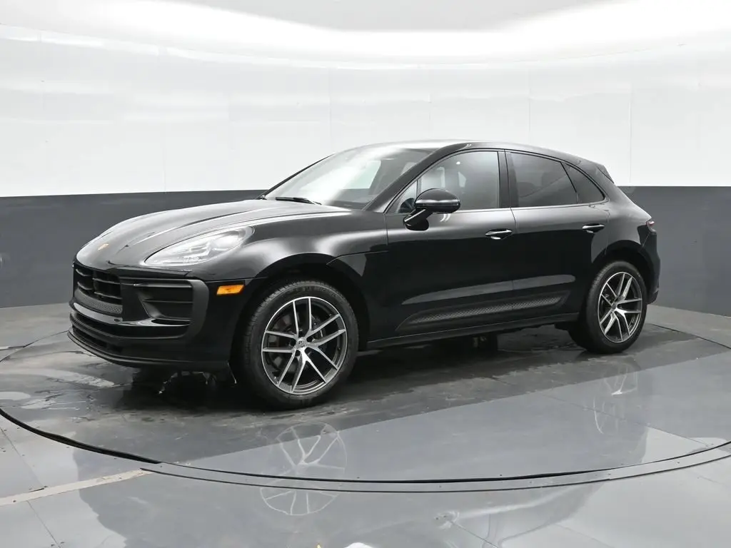 2025 Porsche Macan Base - Photo 8