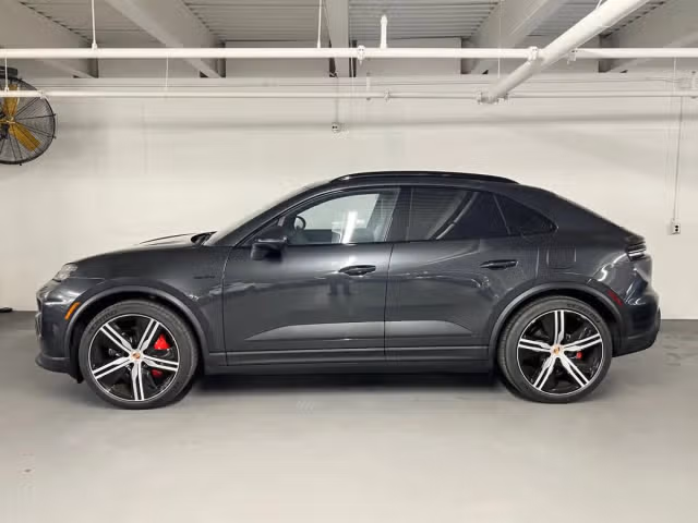 2026 Porsche Macan S - Photo 10