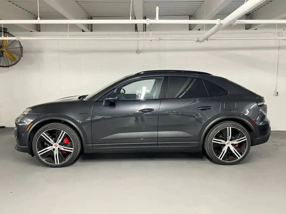 2026 Porsche Macan S - Photo 15